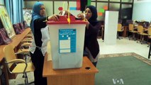 Libyans Hold Emotional Multiparty Election, First in 60 Years