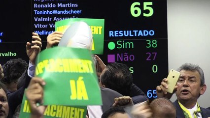 Congreso de Brasil recomienda juicio para destituir a Rousseff