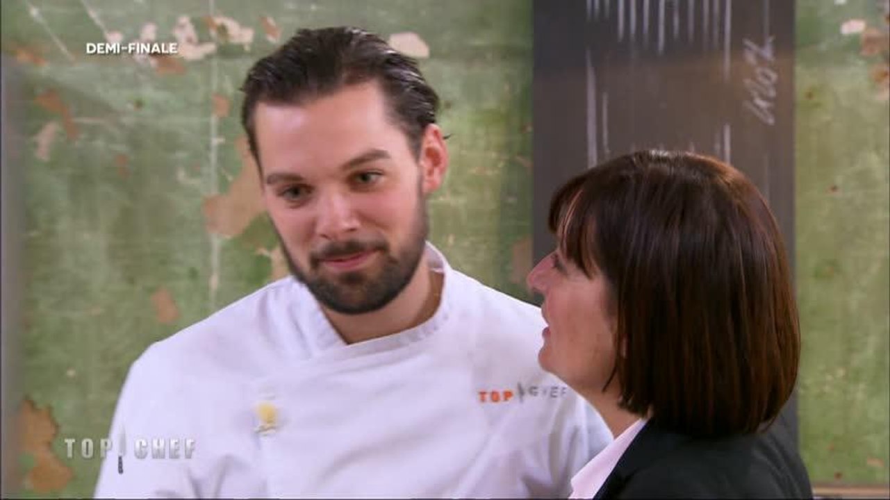 La mère de Xavier surprend son fils