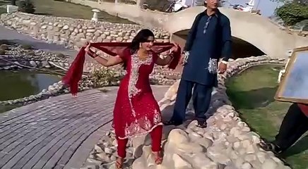 Aima Khan Vip Mujra with boy Friend in Village