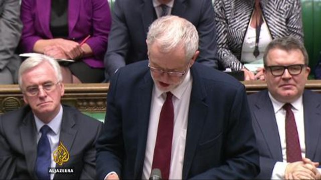 Panama Papers: UK's Cameron fights back in parliament