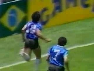 Joga Bonito - Robinho vs Totti