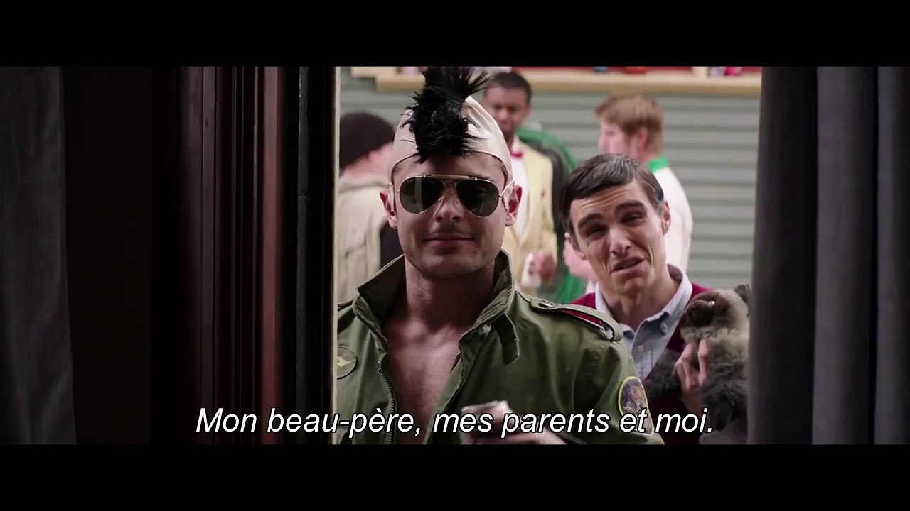 Nos Pires Voisins / Extrait 2 VOST « Soirée Robert De Niro chez Delta Psi » [Au cinéma le