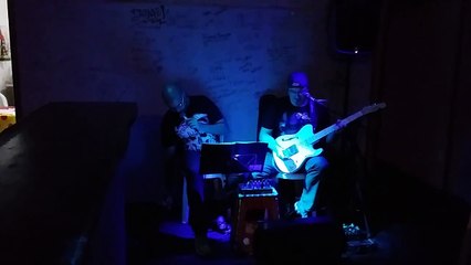 2Dibanda  - Á Sua Maneira (Capital Inicial)