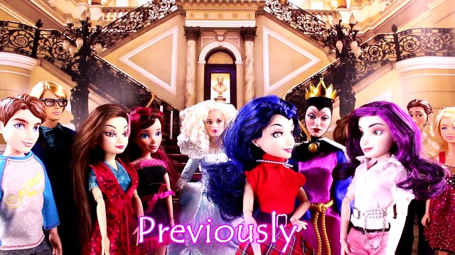 Descendants Mal VS Evie! With Wicked World Ben, Frozen Elsa, Hans, Maleficent & Evil Queen PART 2
