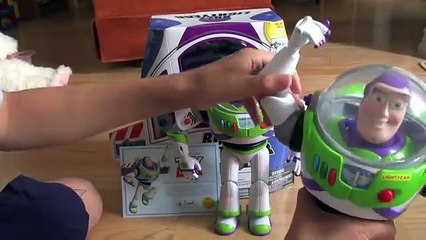 Toy Story Collection Buzz Lightyear Unboxing and Review