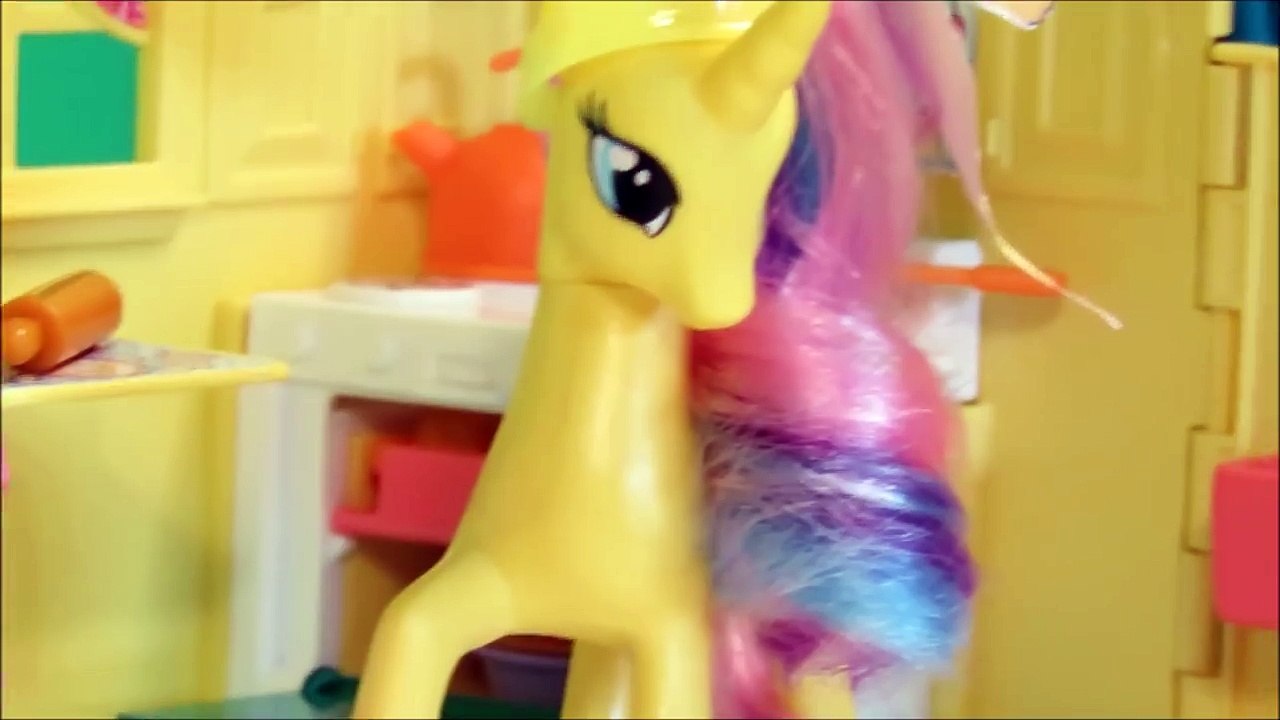 MLP- Ceslestia Is a Banana (TOY VERSION)