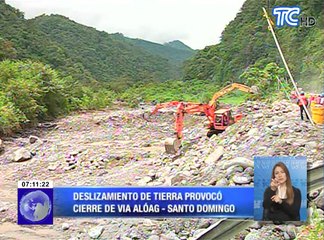 Vía Alóag-Santo Domingo cerrada por un nuevo derrumbe