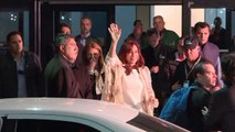 Cristina Kirchner chega a Buenos Aires para depor