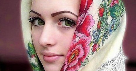 Questa ragazza dalla faccia d'angelo nasconde un corpo ASSURDO!
