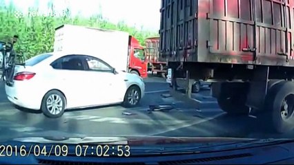Out-of-control lorry smashes into car in motorway hard shoulder