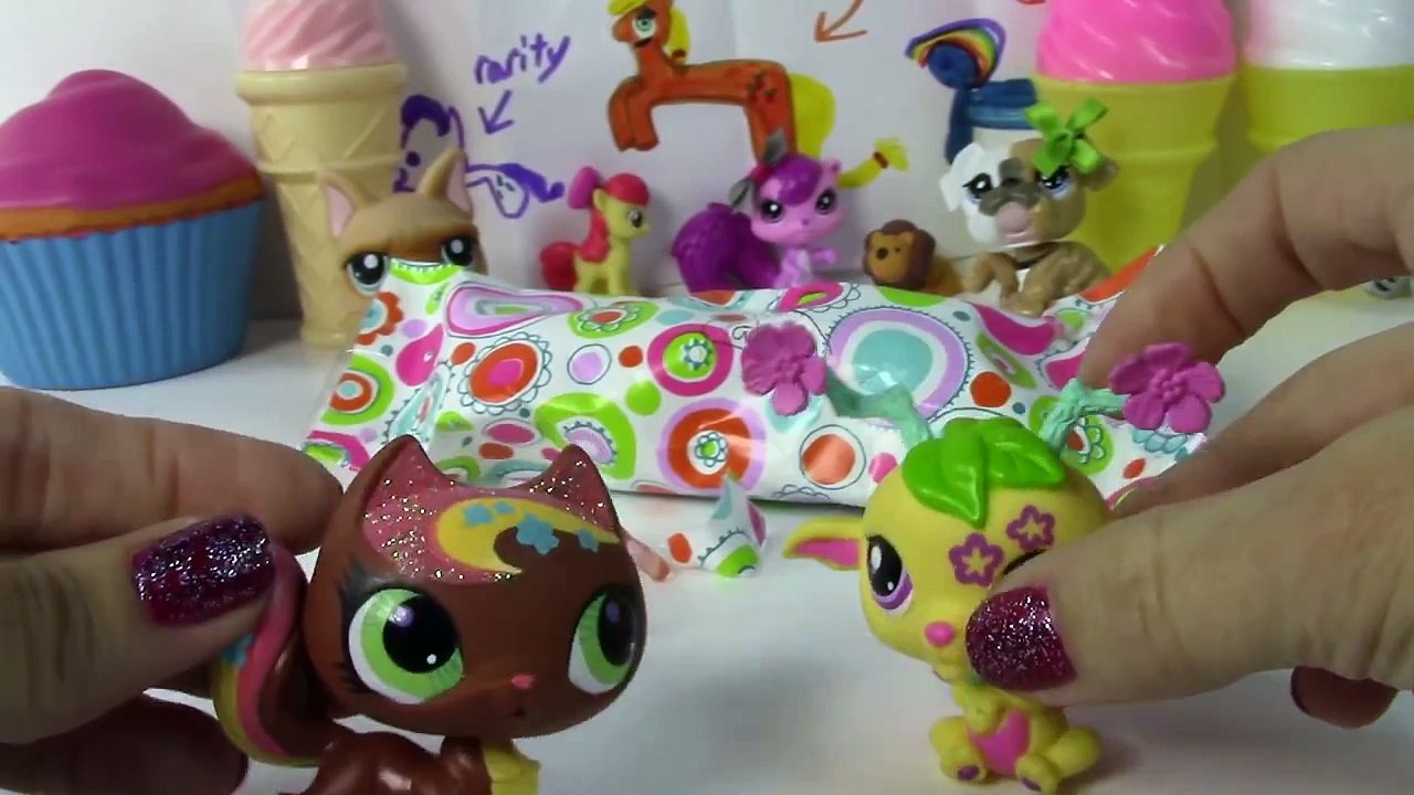 Fan Mail #18 Mystery Surprise Blind Bag Littlest Pet Shop Opening LPS