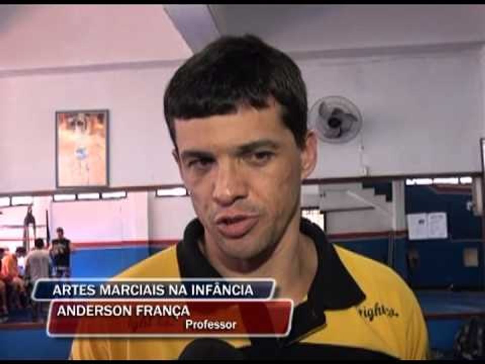 12-08-2013 - ARTES MARCIAIS NA INFÂNCIA - ZOOM...
