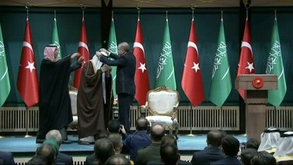 Kral Selman'a devlet nişanı
