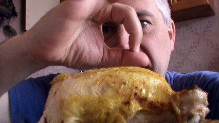 Видео прикол про курицу У курицы есть дырка