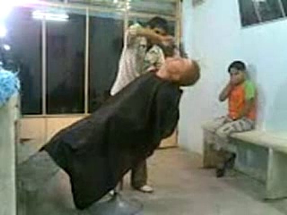 KEEP CALM AND DONT PISS OFF THE BARBER