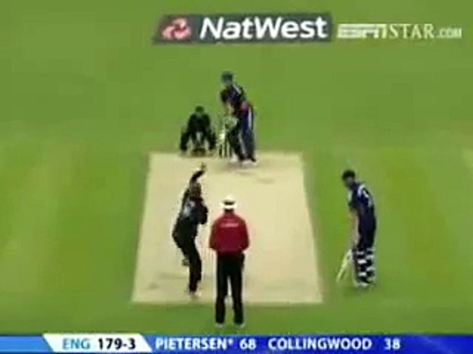 Kevin Pietersen Video Switch Hit