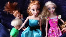 DisneyCarToys Frozen Dolls Elsa, Anna and Kids Join Barbie and Hans in HAWAII Plane Ride and Beach