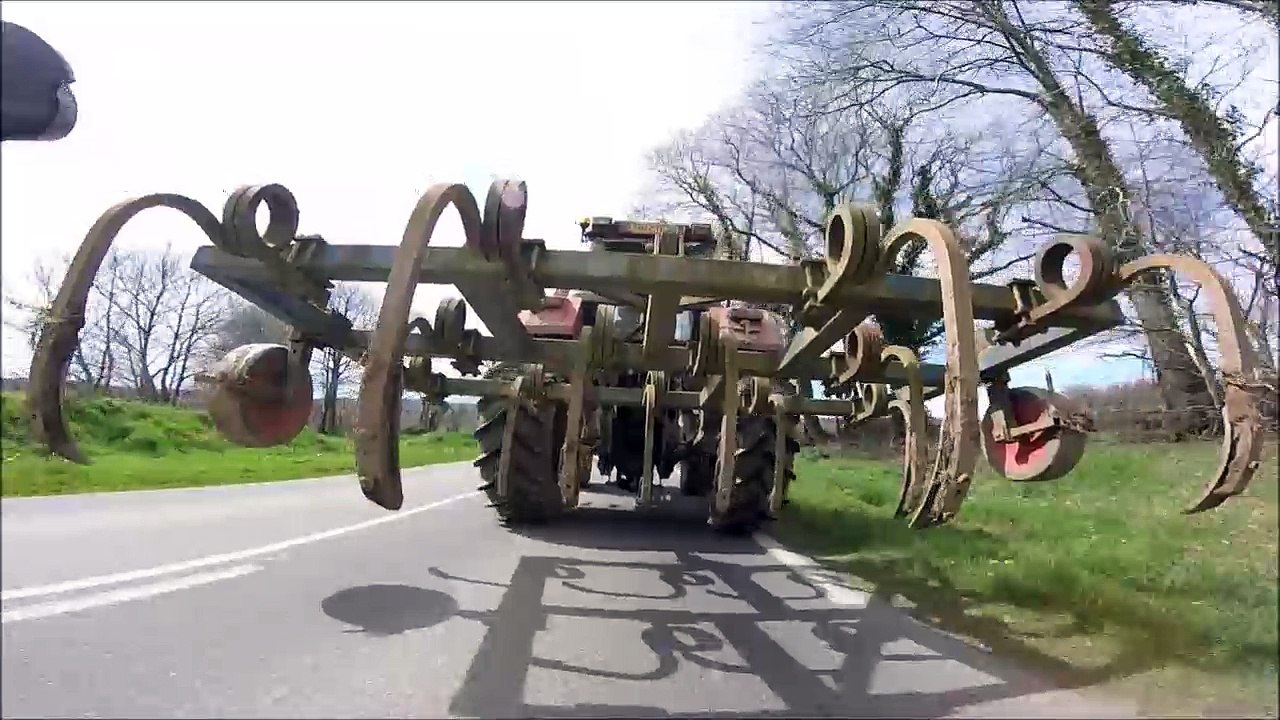 Petite séance derrière un tracteur mardi 12 avril 2016