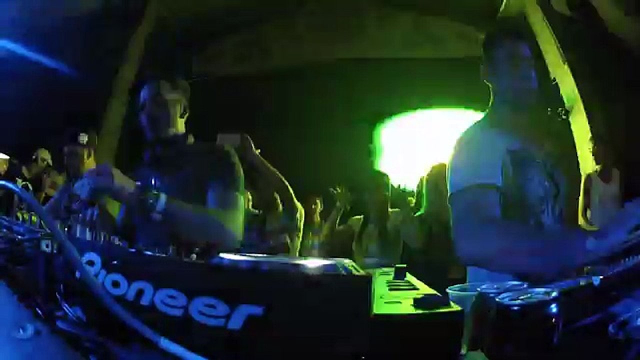 Hot Bullet  Live Music & Friends  17.08.2014  Set Completo 54