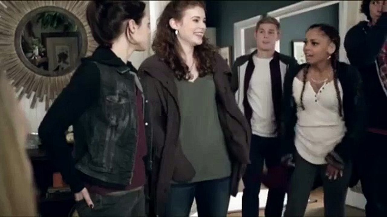 Finding Carter 2x12 Bird and Madison Hot Lesbian Kiss Scene