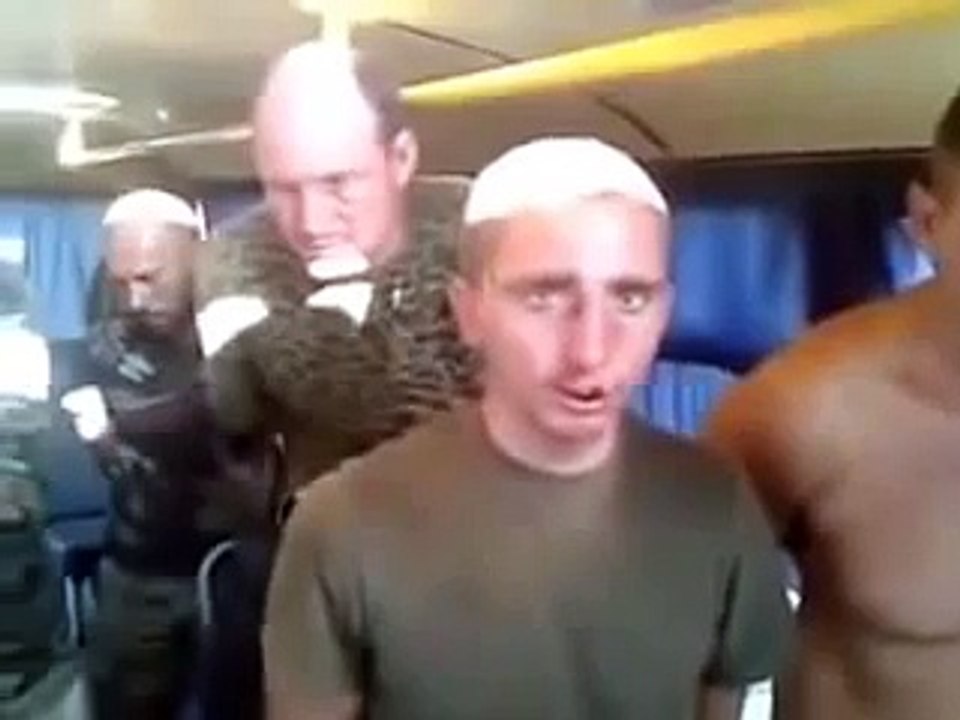 Гимн Советского Союза в исполнении пленных укропов!