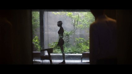 Ex_Machina / Extrait 1 La Rencontre avec Ava VF [Au cinéma le 3 juin]