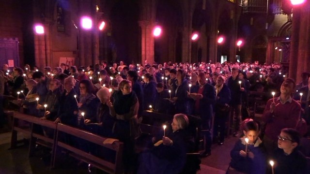 Veillée pascale 2016-1 Nous te louons Splendeur du Père.