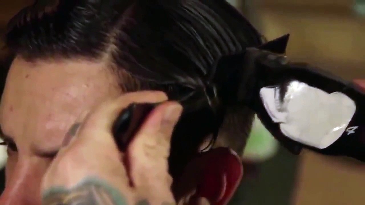 Men's Short Haircut Tutorial    Men's Short Hair Undercut