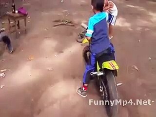 Free_Download_WhatsApp_Video_Bike_Stunt_By_A_Small_Boy_-_Must_Watch