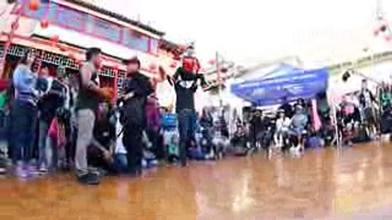 KIDS_BATTLE!___Bboy_Drew_vs_Bgirl_Goldi_Rox___Beat_Swap_Meet_2013