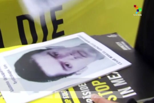 Mexicans in Germany Reject Pena Nieto's Visit