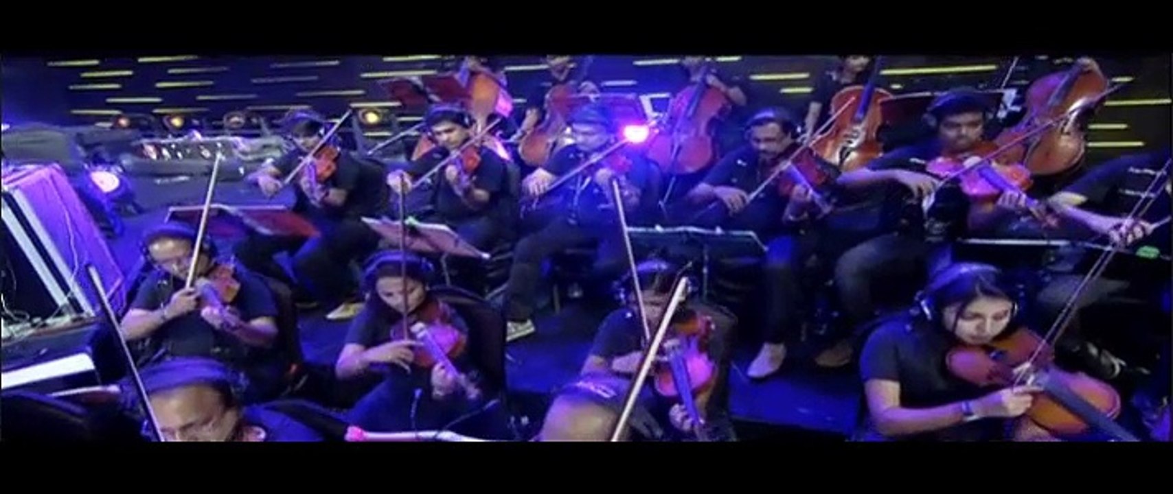 Kurukku Siruthavale - A.R.Rahman concert 2016
