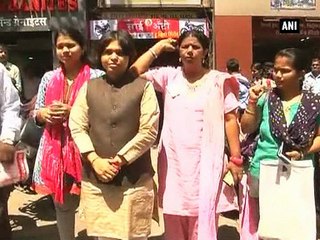 Trupti Desai leaves for Mahalakshmi temple in Kohlapur