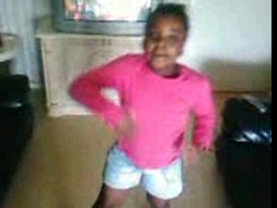 VID003