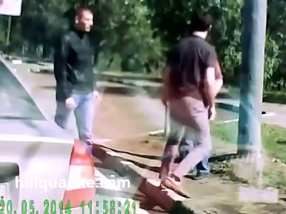 Motorcycles bullying aggressive driver mistakenly punched car has broken martial mouth