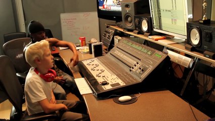 Ariana Grande - Problem ft. Iggy Azalea cover by Carson Lueders