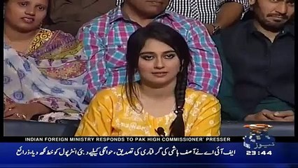 Hamid Mir Sings a Song in Khabarnak on Geo News