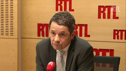 "Il n'y a pas de contagion du foulard", assure Thierry Mandon