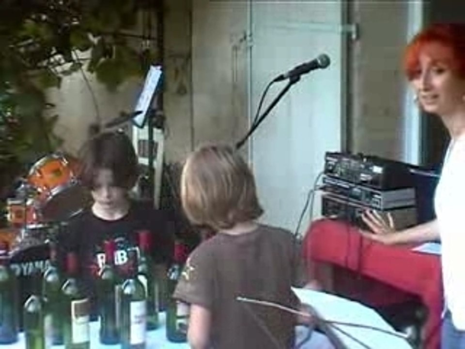 Oggy et les cafards clarinette bouteille antonin gardais