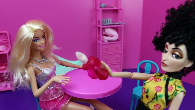 BARBIE Hair & Nail Salon Color Change Spa Fab Toy Disney Tangled Mother Gothel Parody DisneyCarToys