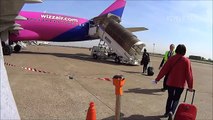 Wizz Air Airbus A320-232 (HA-LWE) Boarding at Belgrade [LYBE] Nikola Tesla, Serbia
