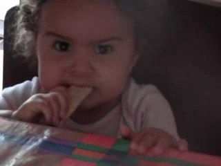 Les gros yeux à table