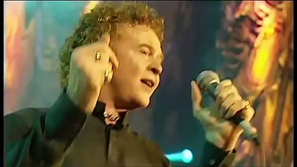 IN CONCERT '' SIMPLY RED '' LONDON 1998 27