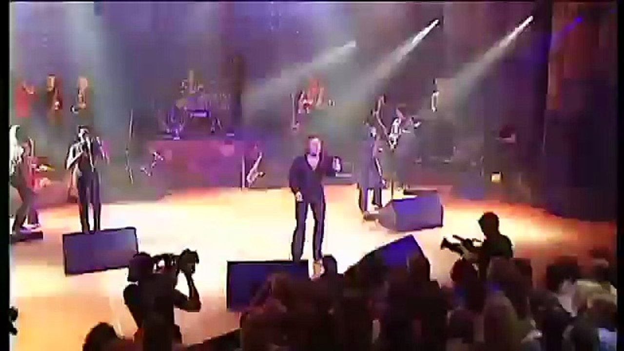 IN CONCERT '' SIMPLY RED '' LONDON 1998 40