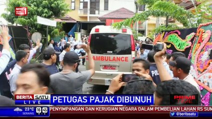 Скачать видео: Dua Jasad Petugas Pajak Tiba di Medan