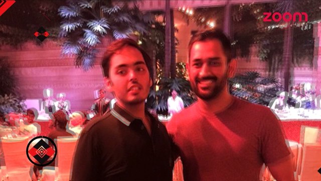 Bollywood stars & Cricketers at Anant Ambani's birthday bash - Bollywood News - #TMT