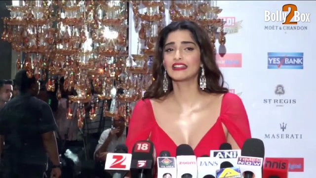 Sonam Kapoor At Hello Hall of Fame Awards 2016