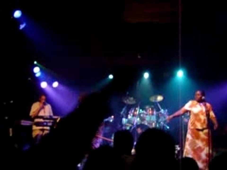 everton blender paris cabaret sauvage