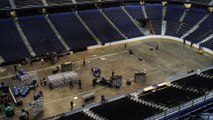 Transformer un ring de catch en piste de hockey sur glace - Time lapse impressionnant